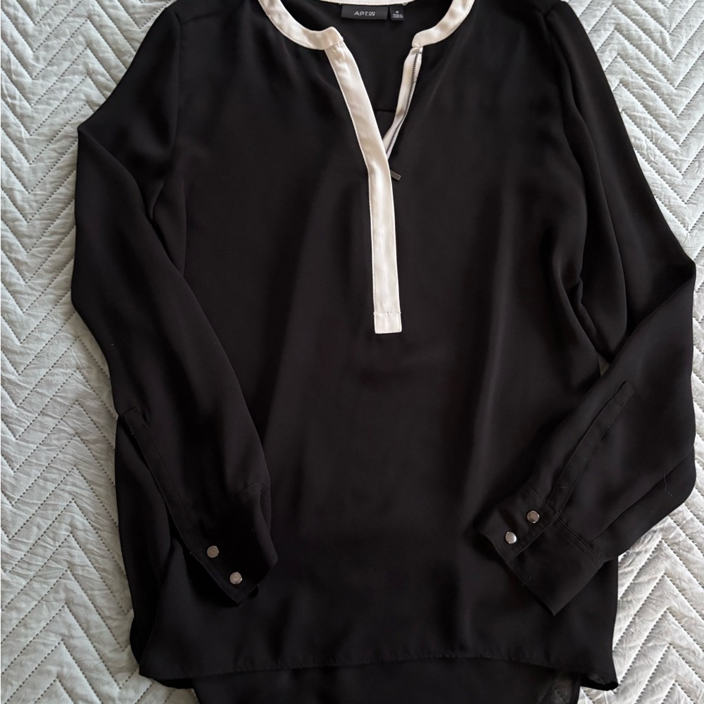 Apt 9 Black and White Women's Blouse
